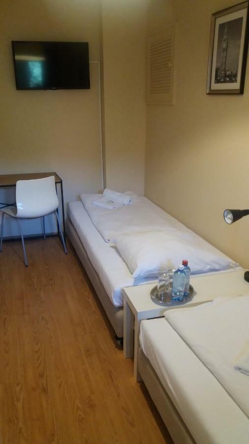 Hotel Gold Познань Экстерьер фото